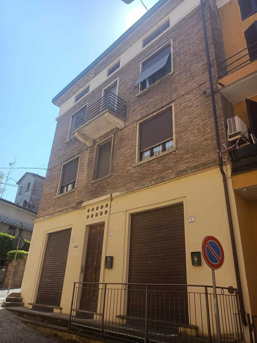 Villa a schiera, Fornovo di Taro — foto 3 di 5