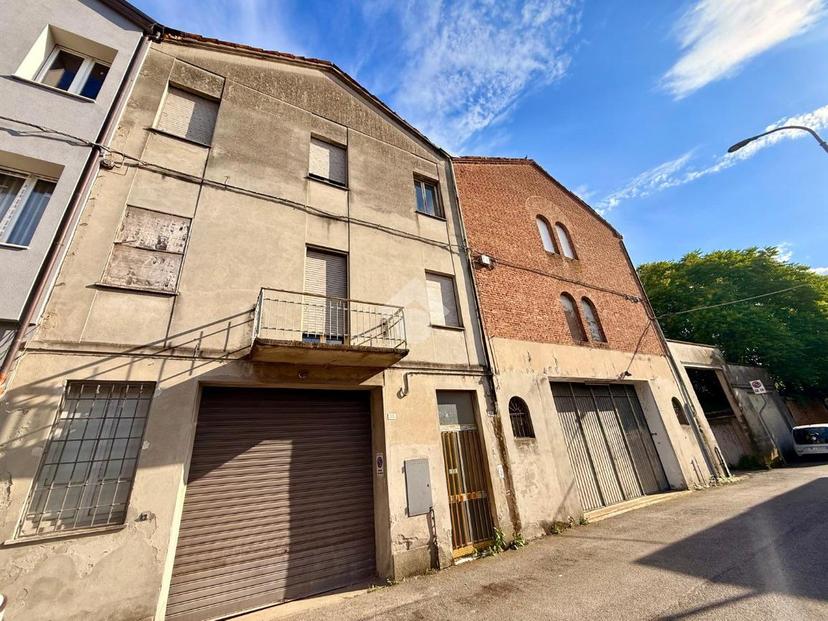 Trilocale in Via Zuccari Fermo 30, Casalmaggiore — foto 4 di 5