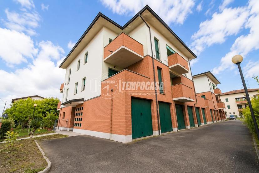 Trilocale in Via San Rocco Trignano 3/a, San Martino in Rio — foto 2 di 5