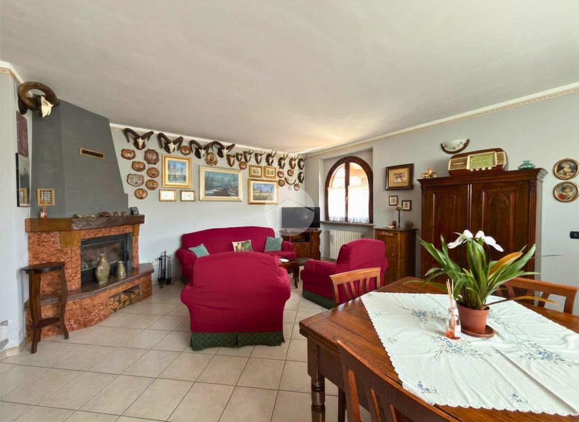 Villa a schiera in Via Guglielmo Marconi 23, Borgo Vercelli