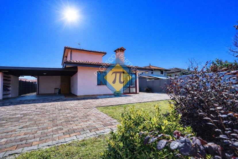 Casa indipendente in Via Maniago 6, Cordenons — foto 2 di 5