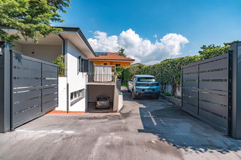 Villa in Via Fratelli Gemellaro, Nicolosi — foto 2 di 5