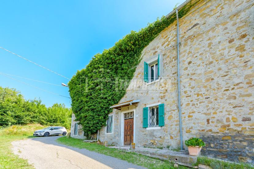 Bilocale in Via Cerreto, Baiso — foto 4 di 5