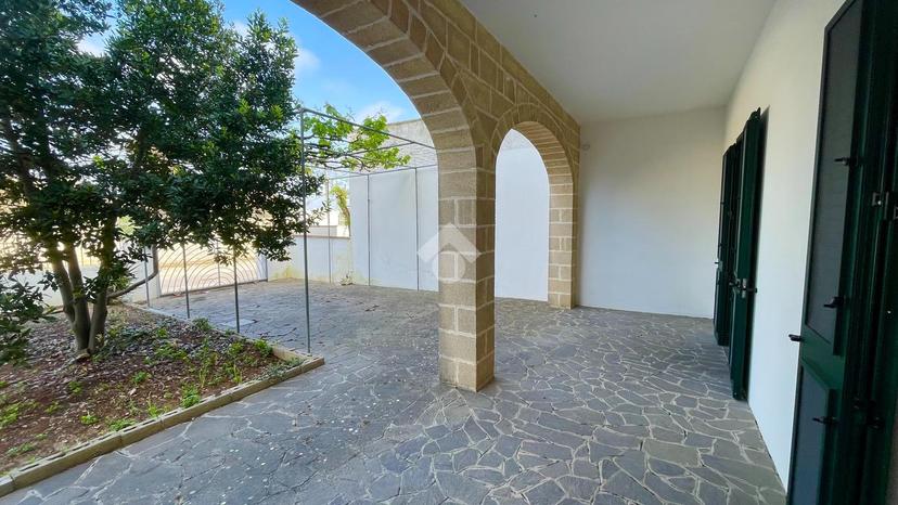 Casa indipendente in Via a. Colaianni, Ugento — foto 3 di 5