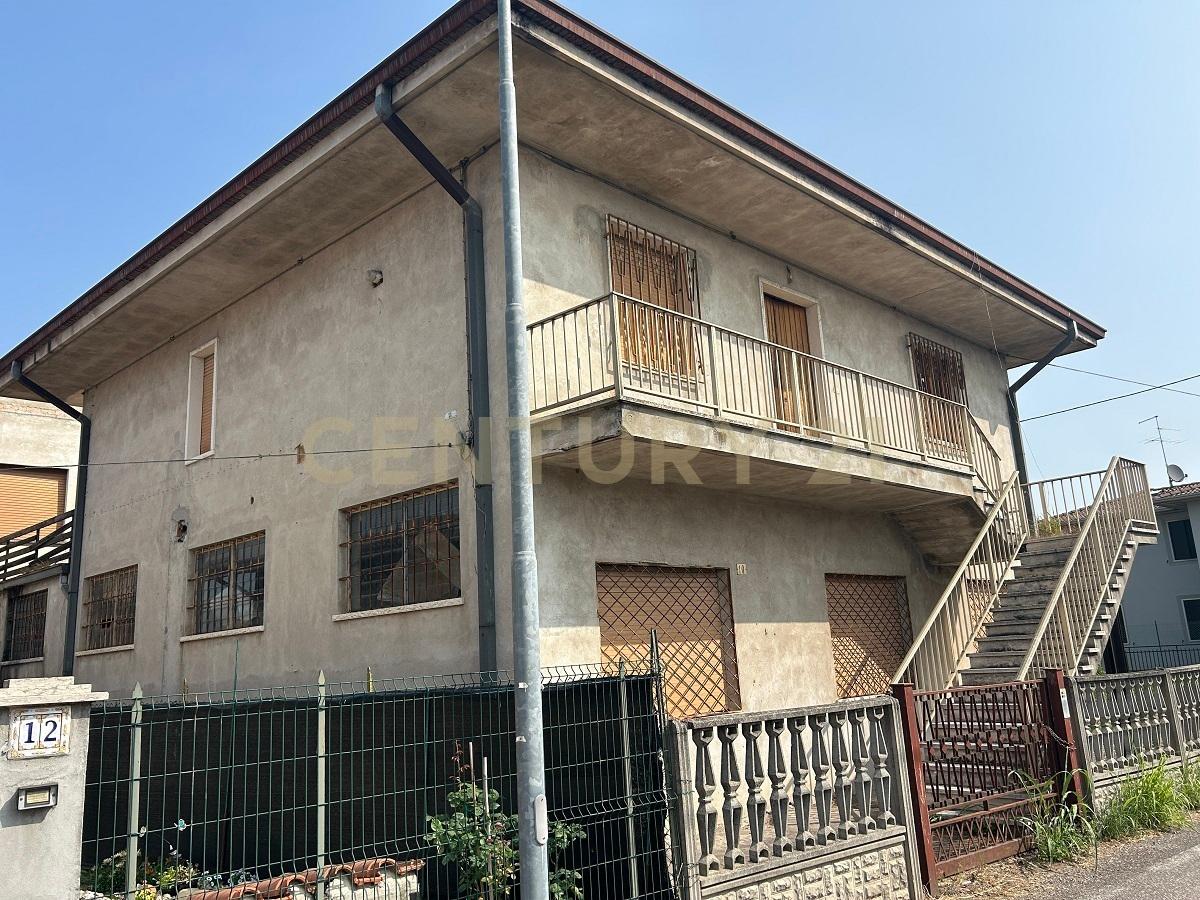 Casa indipendente in Via Giacomo Puccini 5, Oppeano