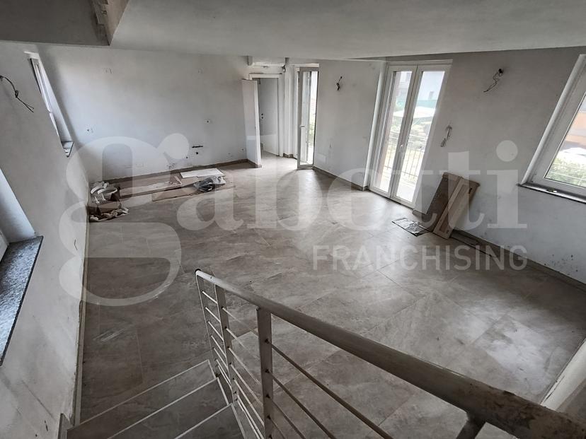 Trilocale in Via Broli 2, Vergiate
