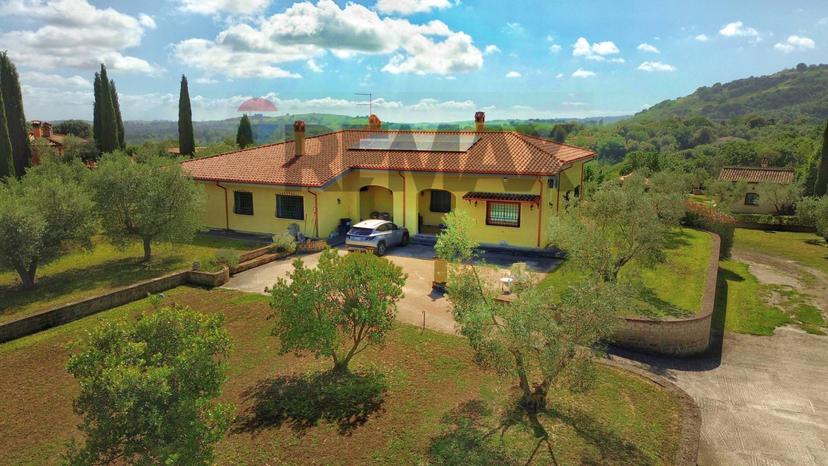 Villa in Strada di Macchiano 2, Campagnano di Roma — foto 3 di 5