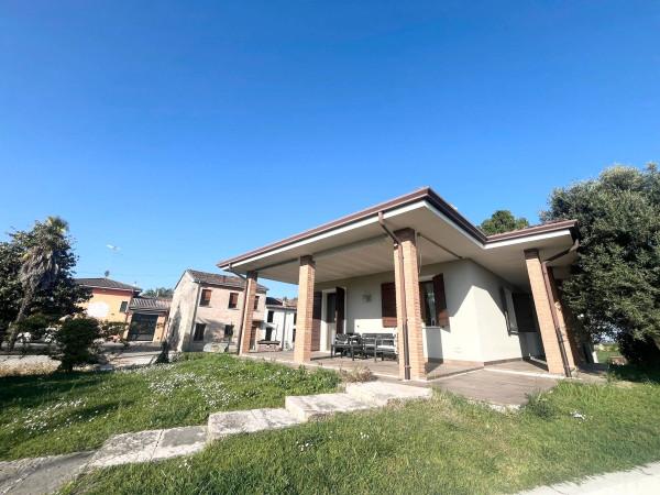 Villa in Via d. Semeghini 61, Quistello — foto 5 di 5