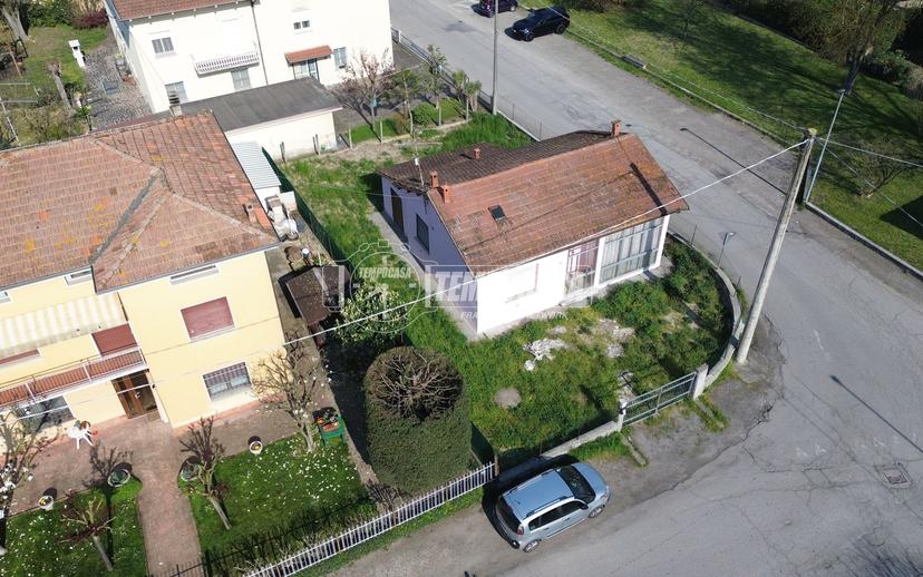 Trilocale in Via San Bernardino, Campagnola Emilia — foto 2 di 5