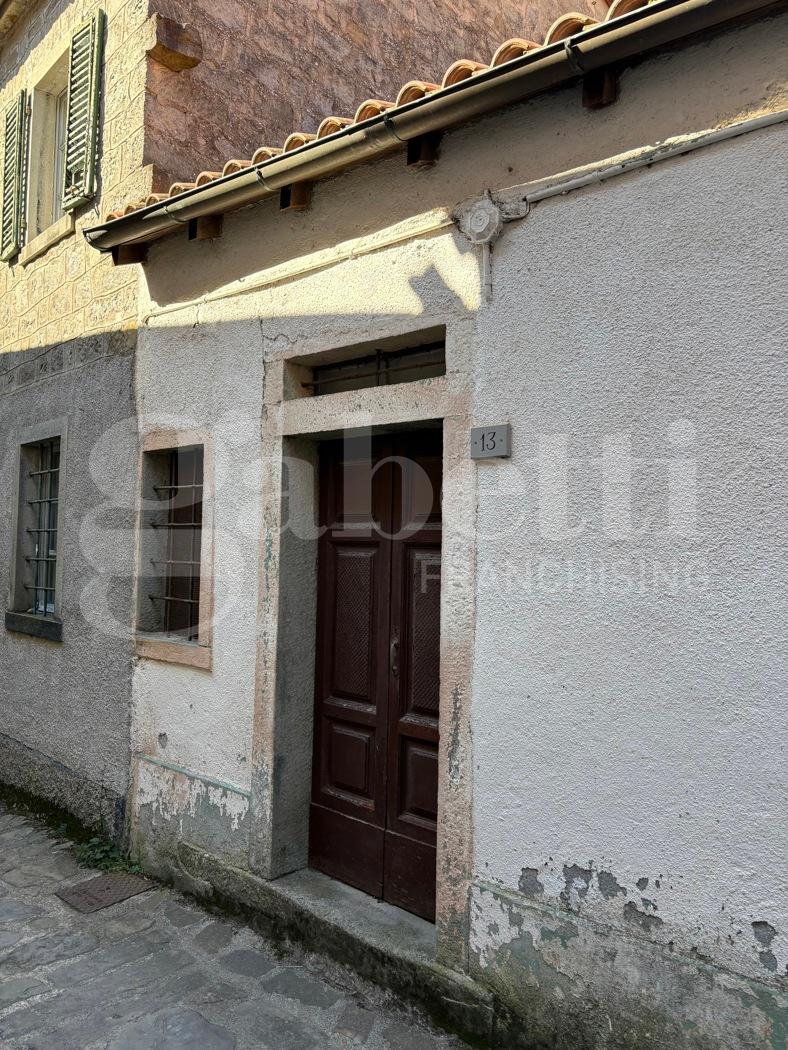 Rustico in Località Succisa Colla, Pontremoli