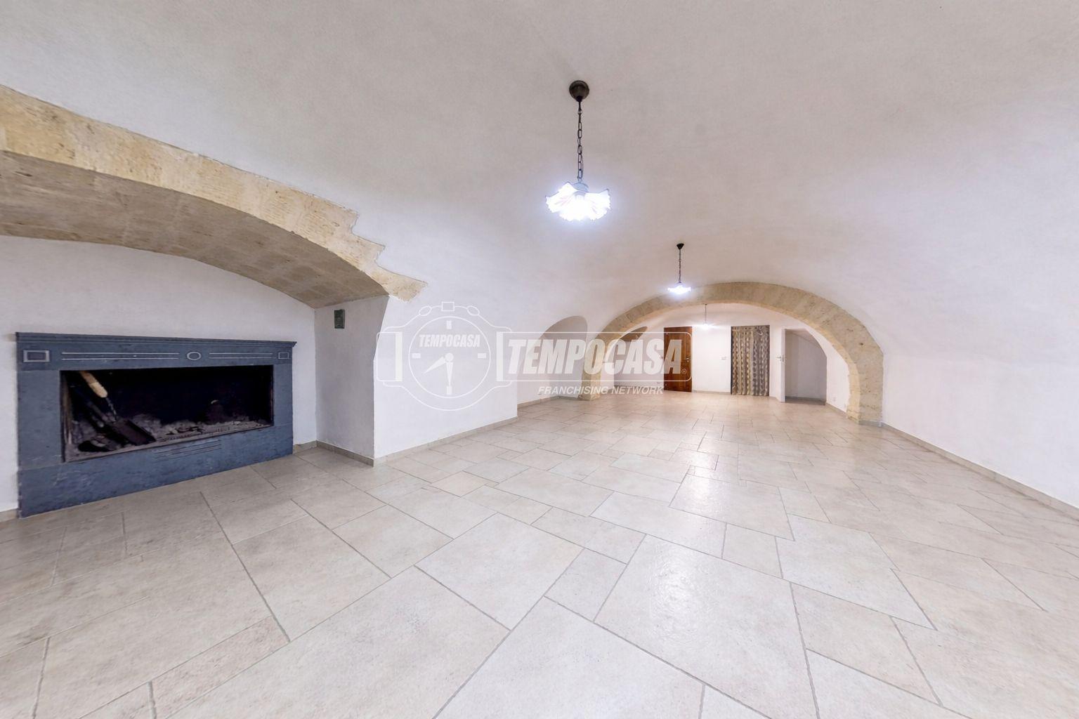 Casa indipendente in Via Galileo Galilei 4, Triggiano