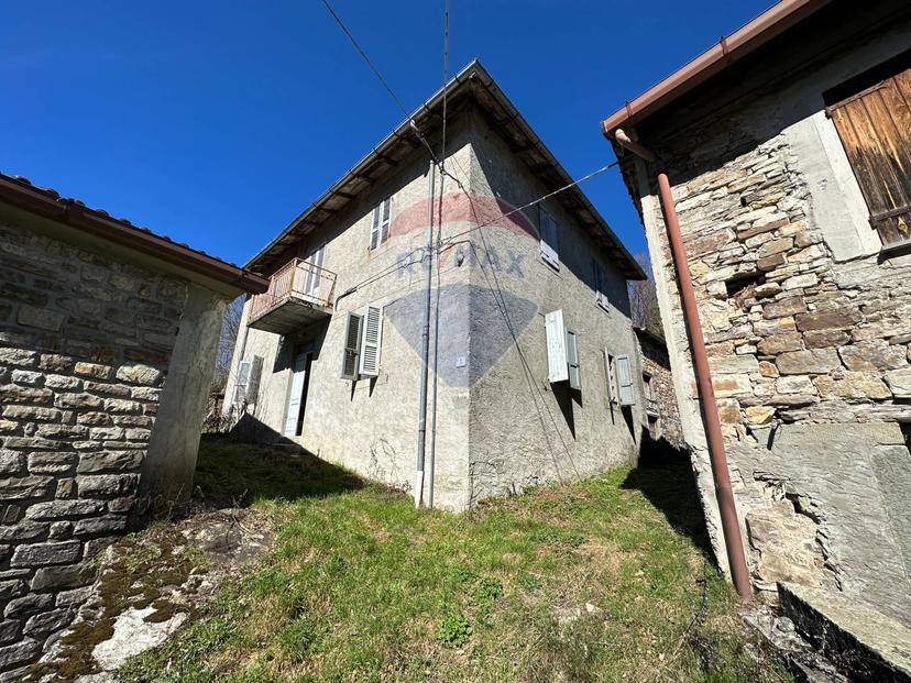 Casa indipendente in Via Agrimonte 3, Corniglio — foto 2 di 5