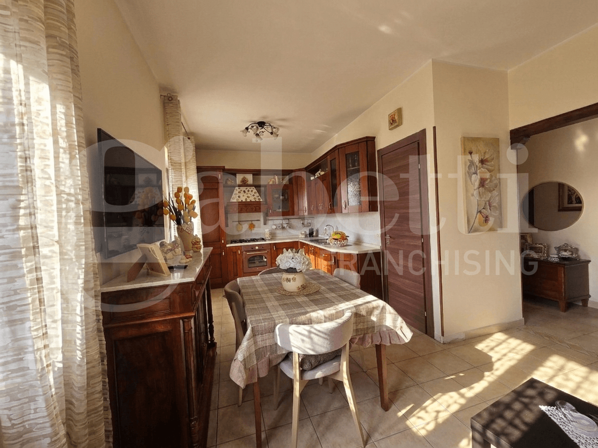 Quadrilocale in Via dei Gasparoni 6, Marano Marchesato