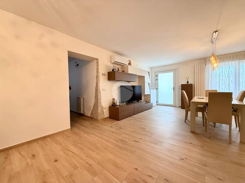 Villa in Via Enrico Dondolo 2, Chioggia — foto 4 di 5