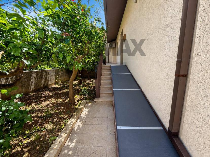 Villa in Via Sicilia 125, Valderice — foto 3 di 5