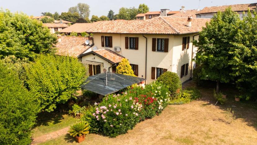 Villa unifamiliare, Pavia