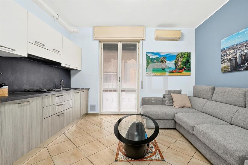 Trilocale in Via Viale Veneto 17, Seveso — foto 2 di 5