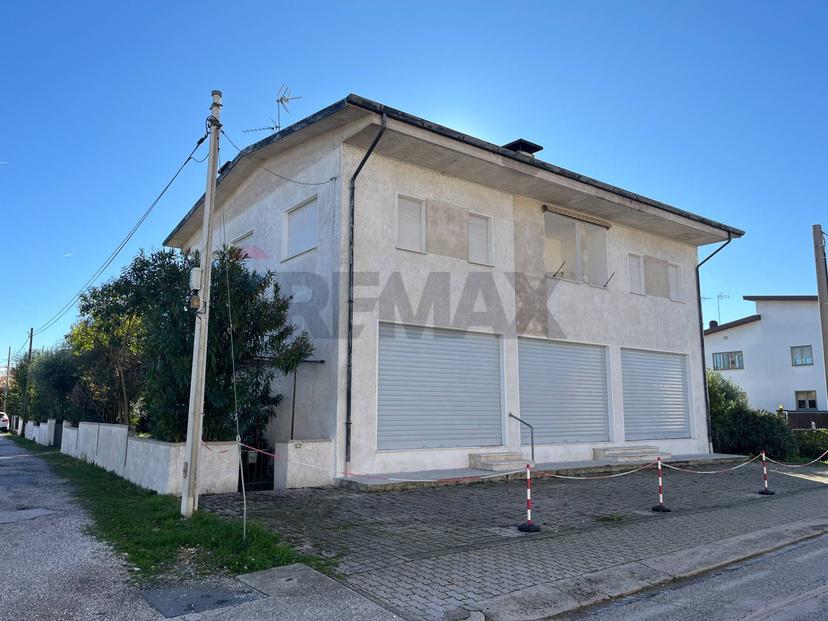Casa indipendente, Pasian di Prato — foto 3 di 5