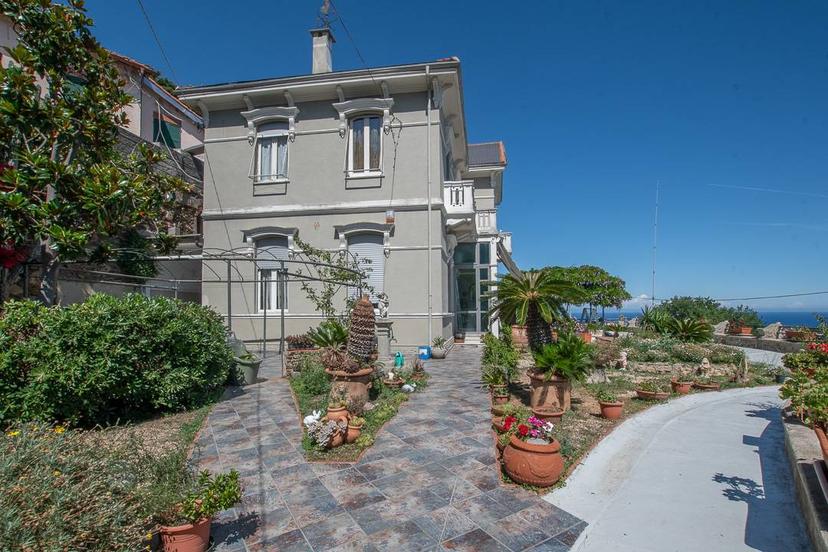 Villa in Via Fontanassa, Savona — foto 4 di 5