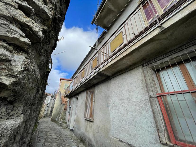 Appartamento in Via Sant'Angelo 9, Marsico Nuovo — foto 2 di 5
