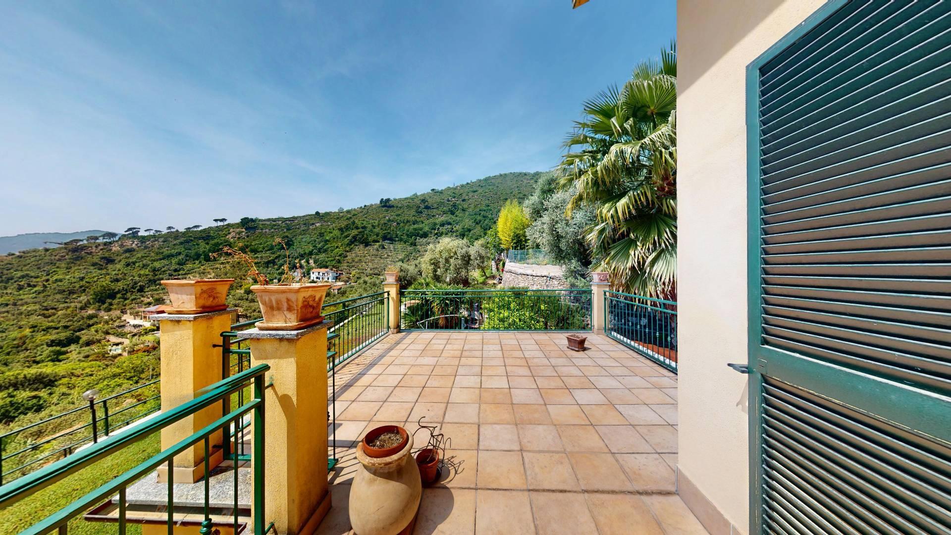 Villa in Strada Fontanelle, Alassio