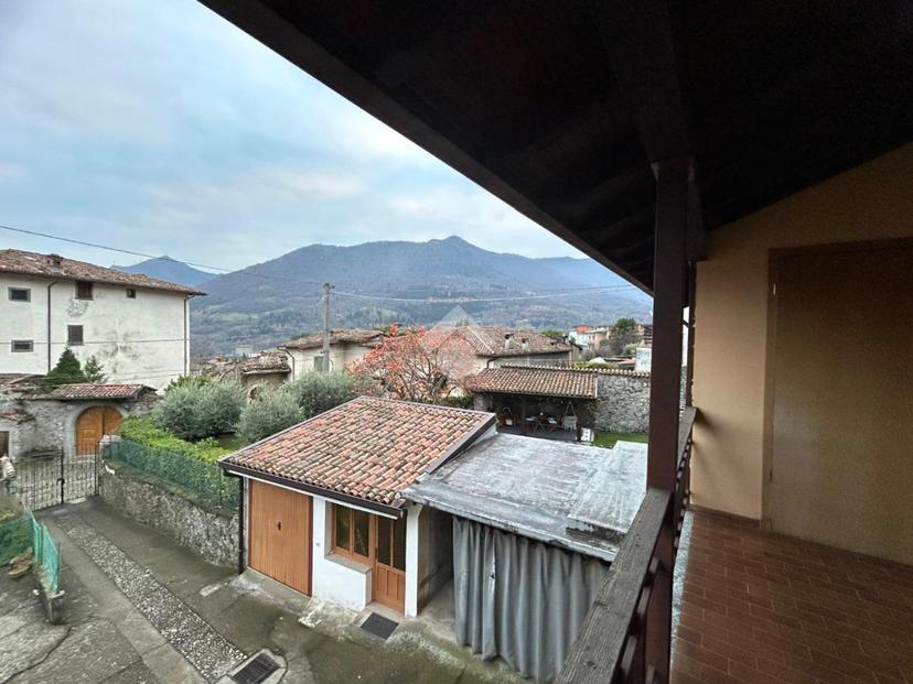 Trilocale in Via Castello 27, Solto Collina — foto 2 di 5