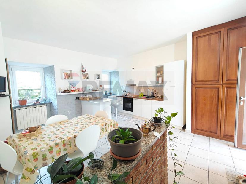 Trilocale in Via Roma 111, Bardello con Malgesso e Bregano — foto 5 di 5