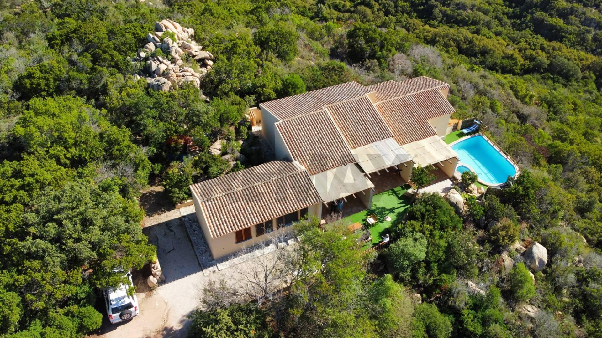 Villa a schiera, Trinità d'Agultu e Vignola