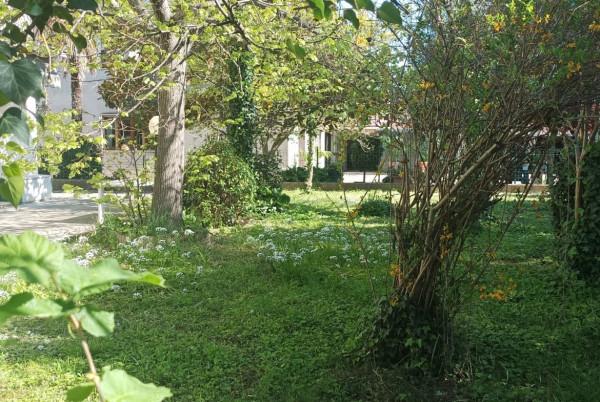 Villa in Via Londra, Bastia Umbra