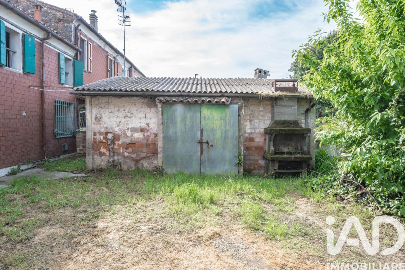 Villa a schiera in Via Marconi 32, Voghiera