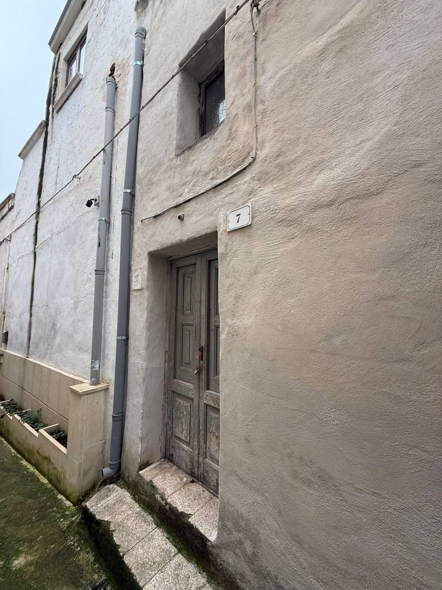 Casa indipendente in Vico II Cervi 2, Massafra