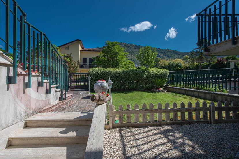 Villa a schiera in Via Valle 36, Arce — foto 2 di 5