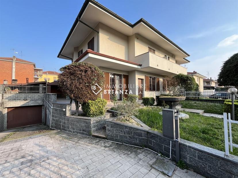 Villa bifamiliare in Via San Maurizio al Lambro, Brugherio — foto 4 di 5