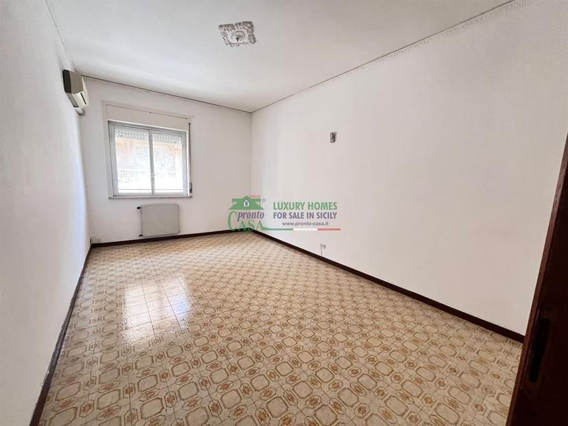 Appartamento in Via Ampere, Comiso