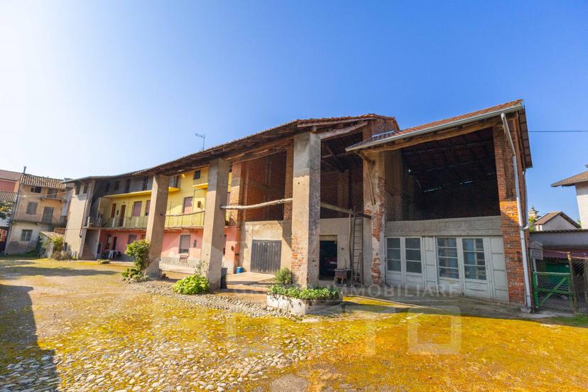 Rustico in Via Bellinzago 1, Caltignaga — foto 2 di 5