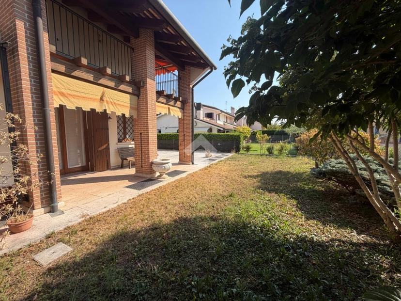 Villa in Via Brigata Julia, Pederobba