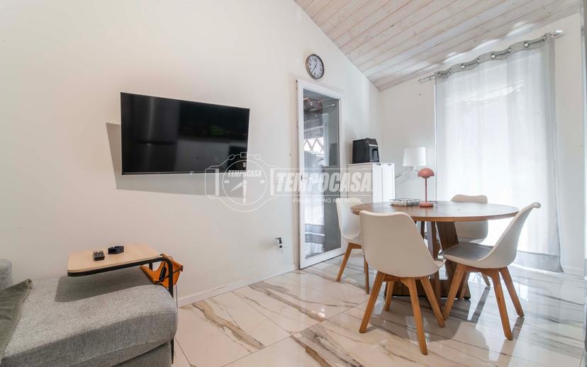 Trilocale in Via Valle 5, Appiano Gentile — foto 3 di 5