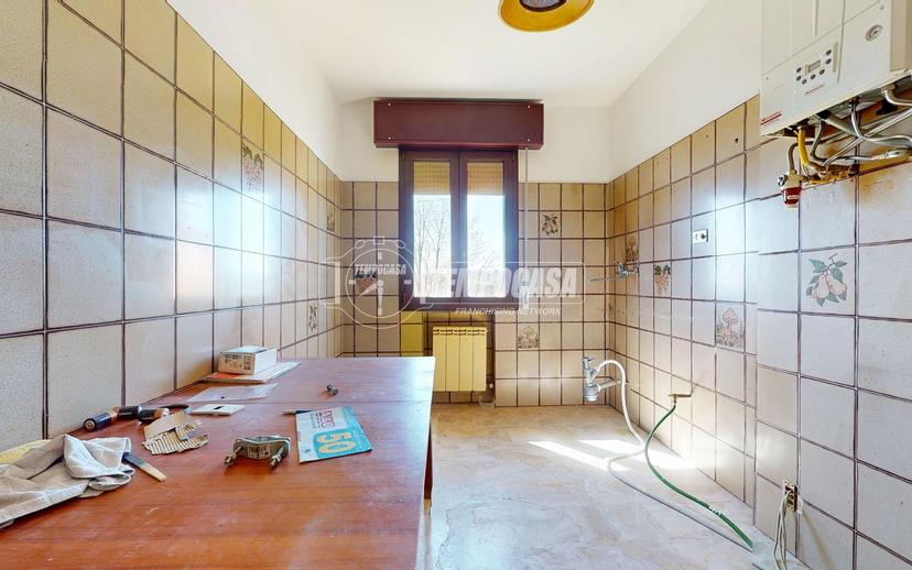 Quadrilocale in Via IV Novembre, Monteombraro 257, Zocca — foto 2 di 5