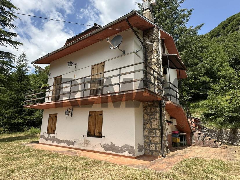 Casa indipendente in Sp di Pizzone Snc, Pizzone — foto 4 di 5