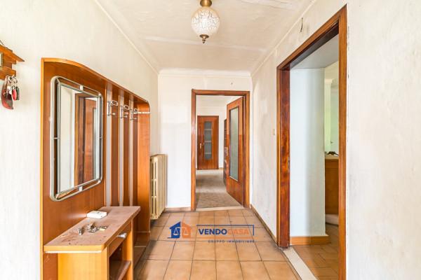 Villa in Salita Porporato 5, Piasco — foto 3 di 5