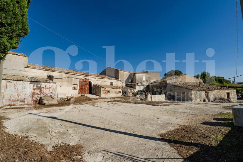 Masseria in C.da Carbonaro Snc, Rosolini — foto 2 di 5