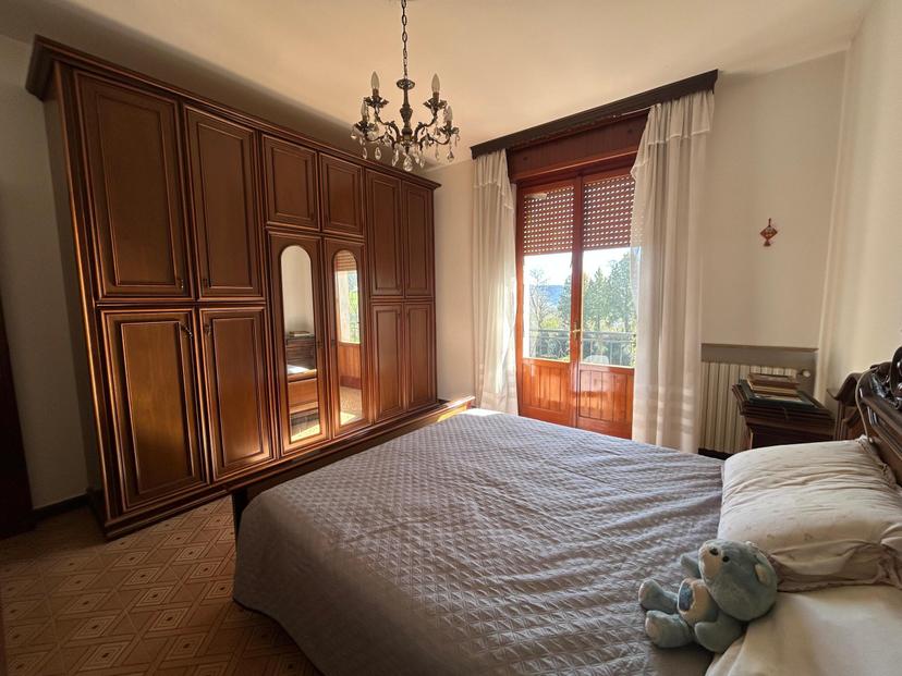Villa a schiera in  Orsi, Bore — foto 3 di 5