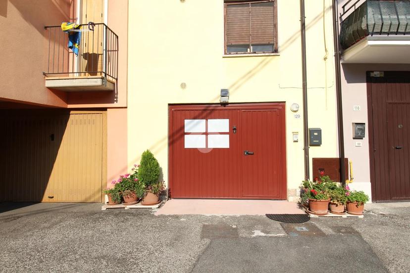 Villa a schiera in Via S. Pietro Vecchio 120, San Pietro Mussolino — foto 2 di 5