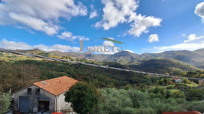 Appartamento in Località Mereta, Castiglione Chiavarese — foto 2 di 5