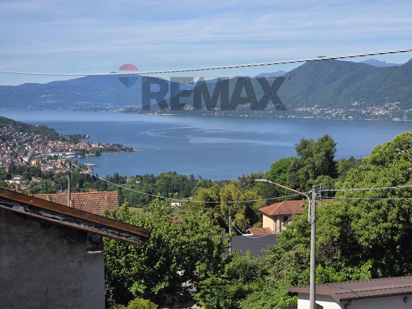 Casa indipendente in Via Roggiolo 170, Luino — foto 3 di 5