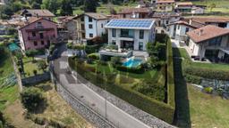 Villa, Solto Collina