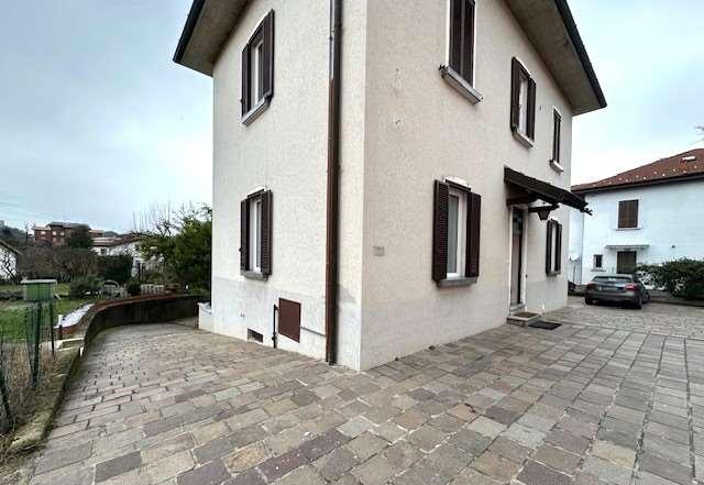 Porzione di villa in Via Beato Geremia Lambertenghi, Como — foto 3 di 5