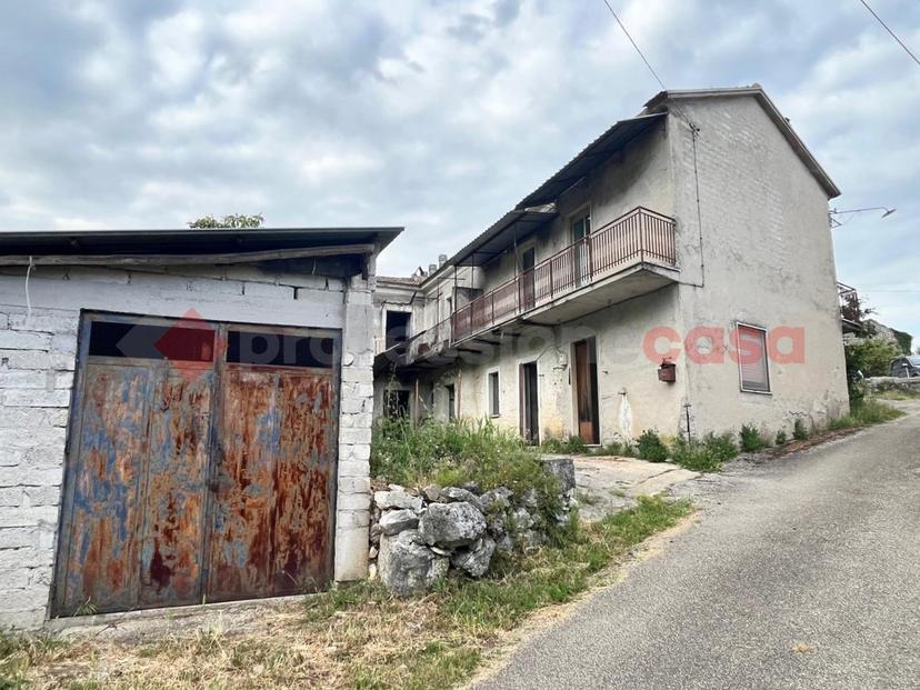 Casa indipendente in Via Monacato 20 , Cassino — foto 2 di 5