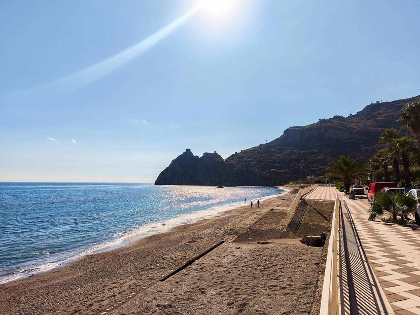 Appartamento in Via Lungomare, Sant'Alessio Siculo — foto 2 di 5