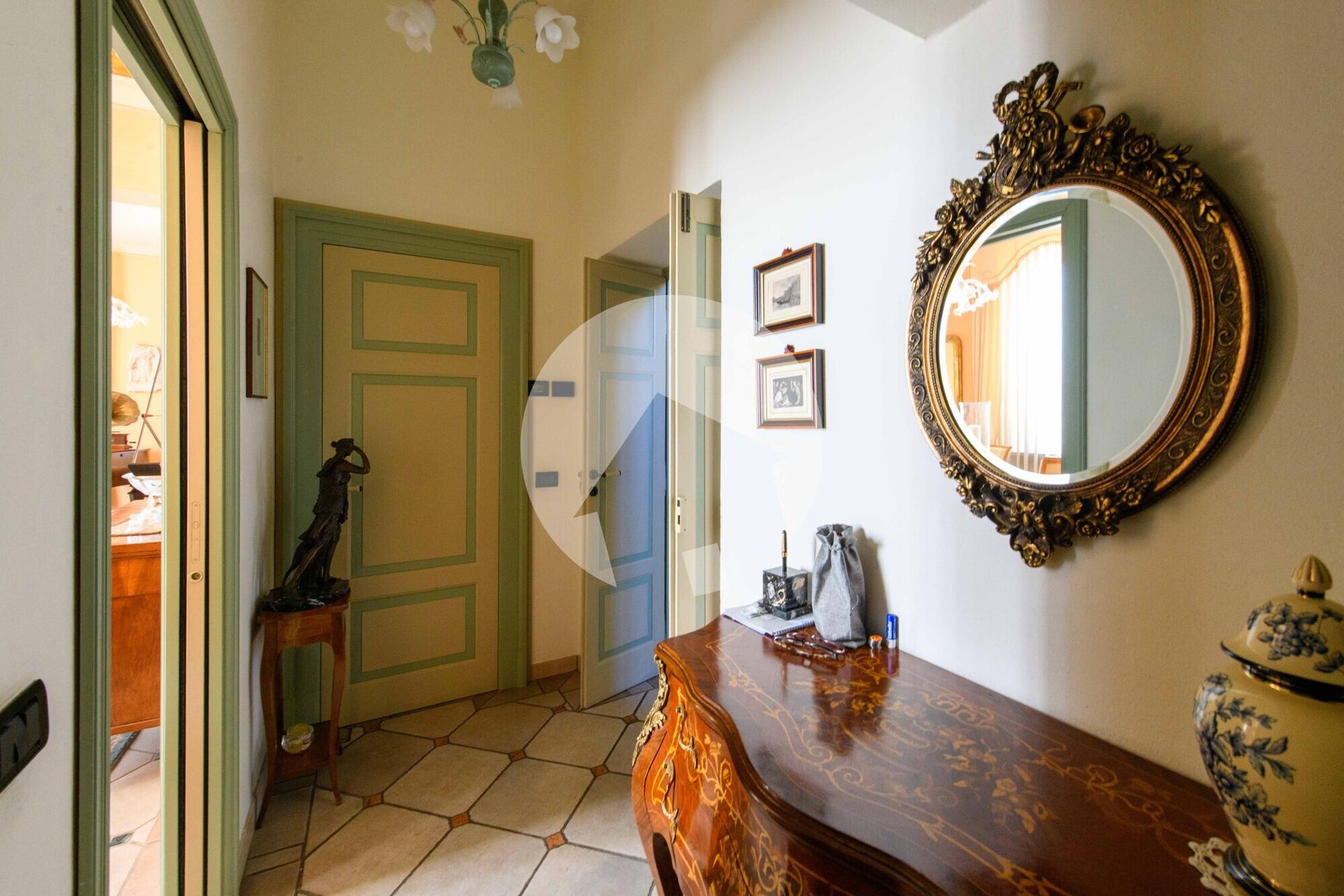 Villa unifamiliare in Fratelli Corradini 67, Bibbiano